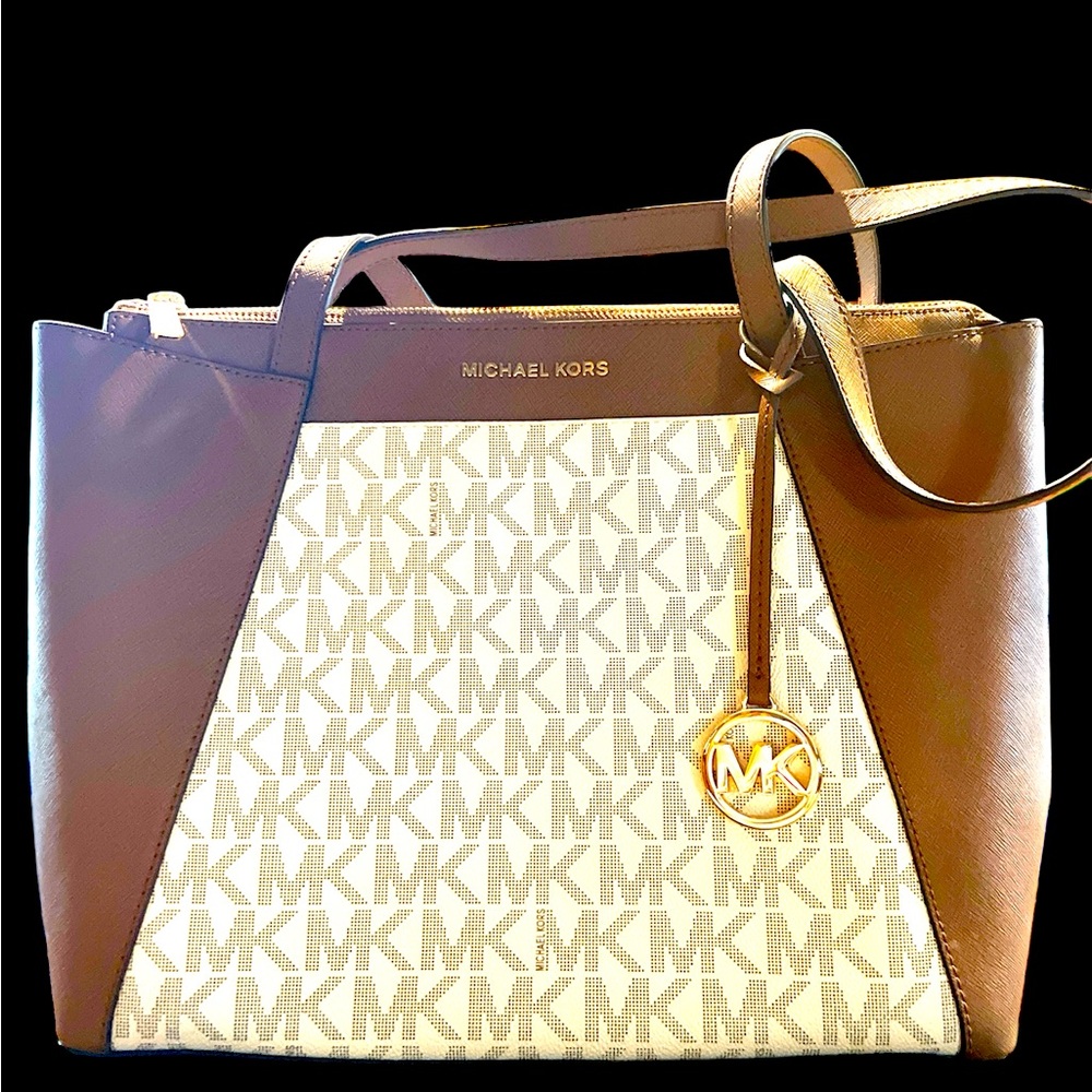 MICHAEL KORS LEATHER MADDIE SIGNATURE LARGE TOTE
